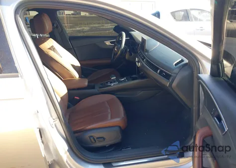 2017 Audi A4 2.0T Ultra Premium z USA, uszkodzony, nr VIN WAUGMAF43HA149802